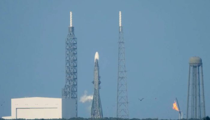 Roket New Glenn Blue Origin Sukses Luncurkan Satelit NASA ke Mars