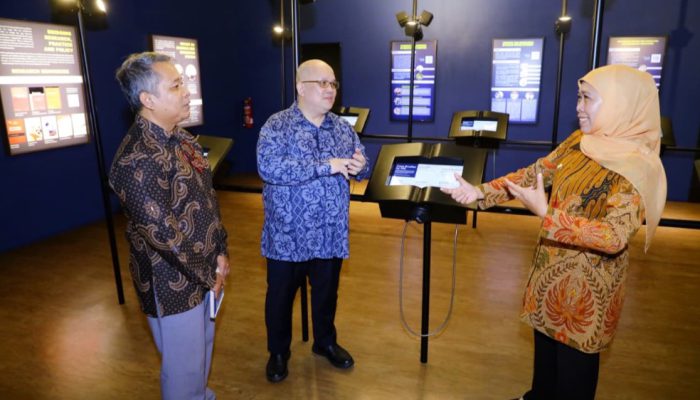 Gubernur Khofifah Minta Disdik Jatim Terapkan Praktik Terbaik NIE–ITE Singapura untuk Sekolah Vokasi Unggul