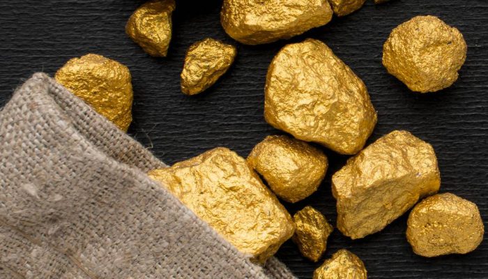 Dari Investasi ke Transaksi, Cara Raup Untung di Pasar Emas Antam