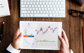 IHSG Ditekan Aksi Profit Taking, Saham Tambang dan Bank Terkoreksi