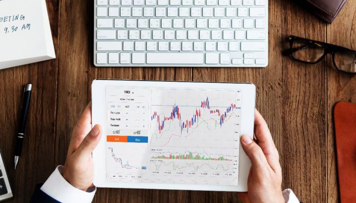 IHSG Ditekan Aksi Profit Taking, Saham Tambang dan Bank Terkoreksi