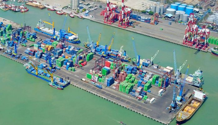 Kinerja Moncer, Terminal Teluk Lamong Raih Throughput 1,2 Juta TEUs, Jawa Timur Makin Kokoh Jadi Gerbang Nusantara