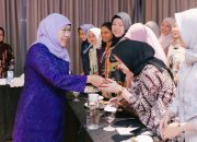 Khofifah Indar Parawansa: Prestasi Global UNAIR Harus Menjadi Inspirasi Alumni untuk Terus Berkarya bagi Negeri