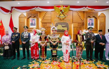 Semarak HUT ke-81 RI di Grahadi, Gubernur Khofifah Tegaskan Kemerdekaan Adalah Amanah Setiap Generasi