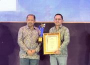 Inovasi EAZI Pangkas Waktu Ship to Ship, Terminal Teluk Lamong Raih Penghargaan