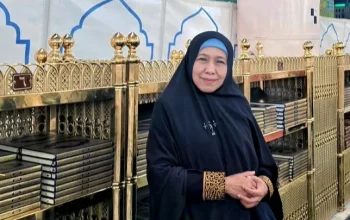Masuk Raudhah, Khofifah Ajak Jamaah Perbanyak Ibadah dan Teladani Sayyidah Aisyah RA