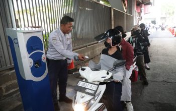 Eri Cahyadi Ajak Warga Aktif Melapor, Aduan Masyarakat Jadi Bahan Evaluasi Pemkot Surabaya